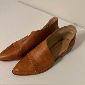 3/$15 Catherine Malandrino Tan Leather Flats